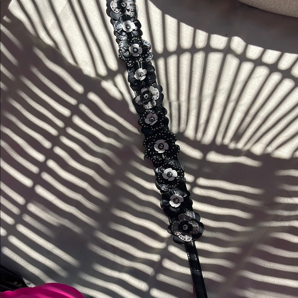 Chic Black Floral Women's Belt